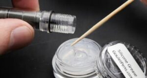 Mỡ bôi trơn cao su