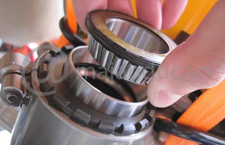 Mỡ bôi trơn cho vòng bi tốc độ cao